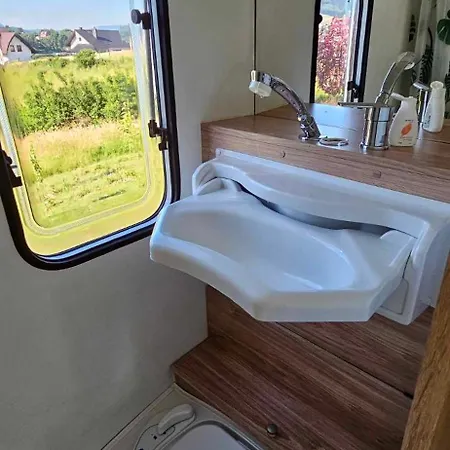 Camping Tatry Camper Z Ogrodkiem I Widokiem Oraz Media