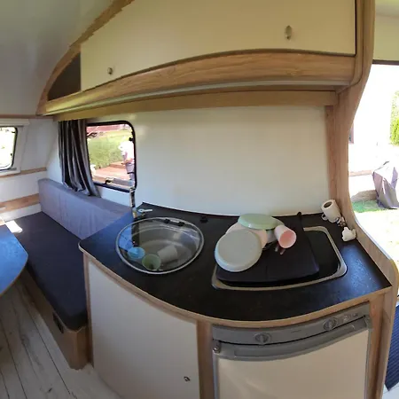 Camping Tatry Camper Z Ogrodkiem I Widokiem Oraz Media